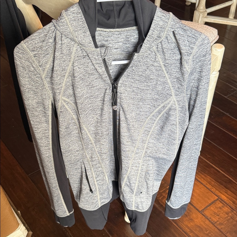 Women's Lululemon Gray Zip-Up Jacket excellent condition with hood
